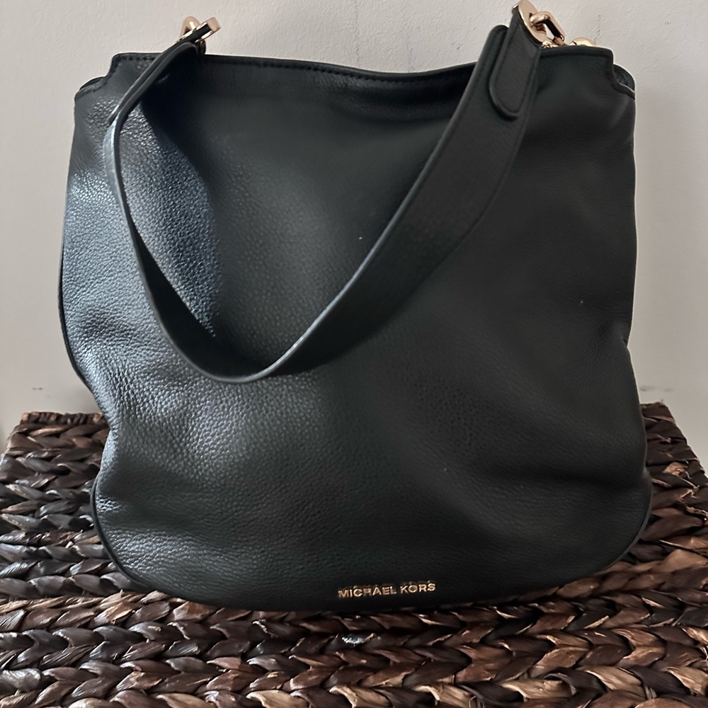 Michael‎ Kors purse - Picture 2 of 9